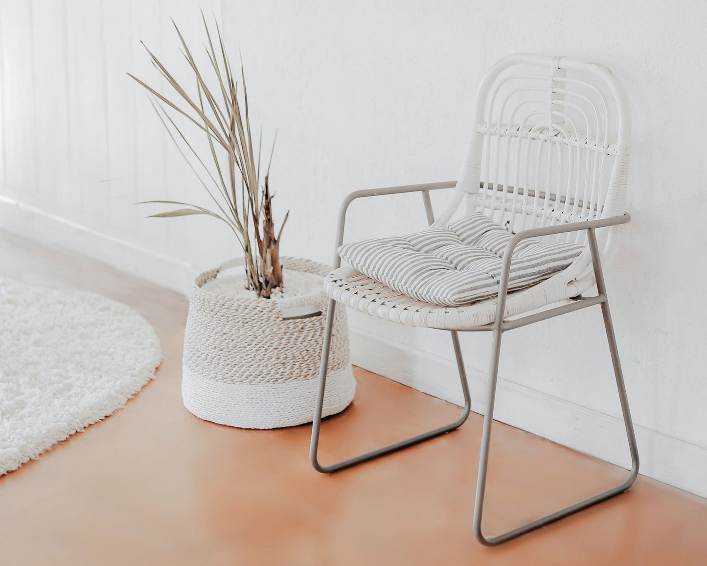 Armchair with Steel Frame