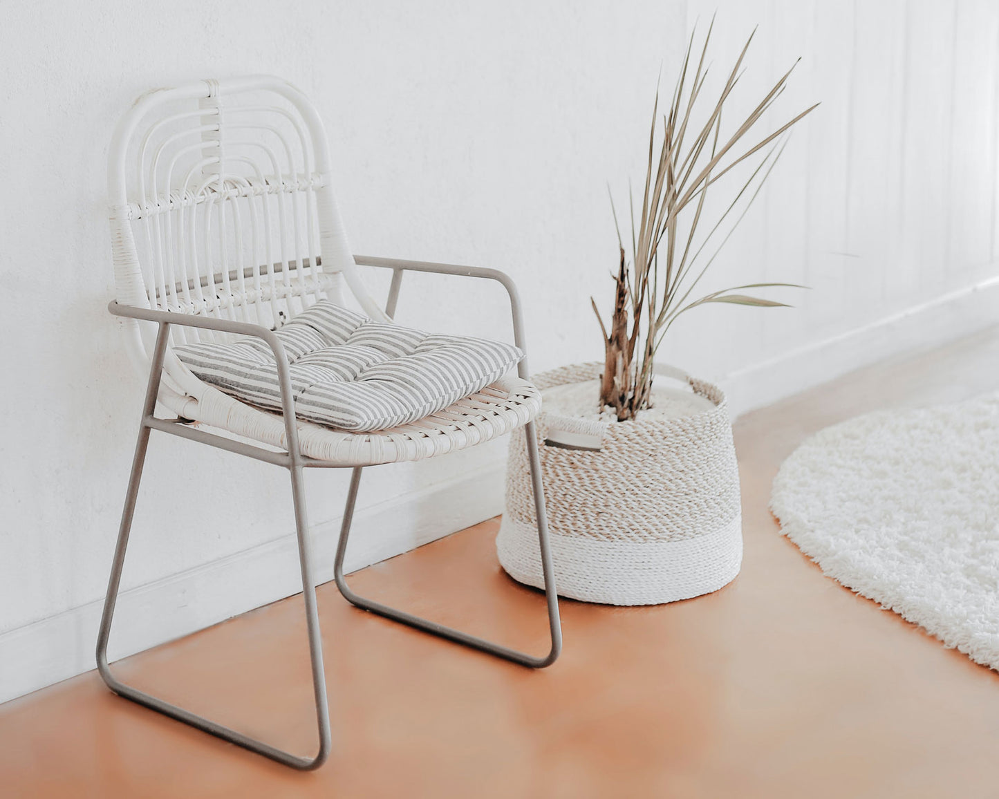 Armchair with Steel Frame